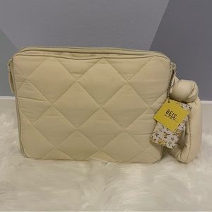 Beis The Clutch in Garden Party